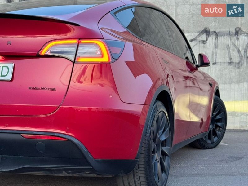 Внедорожник / Кроссовер Tesla Model Y 2021 в Львове