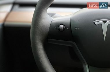 Внедорожник / Кроссовер Tesla Model Y 2024 в Львове