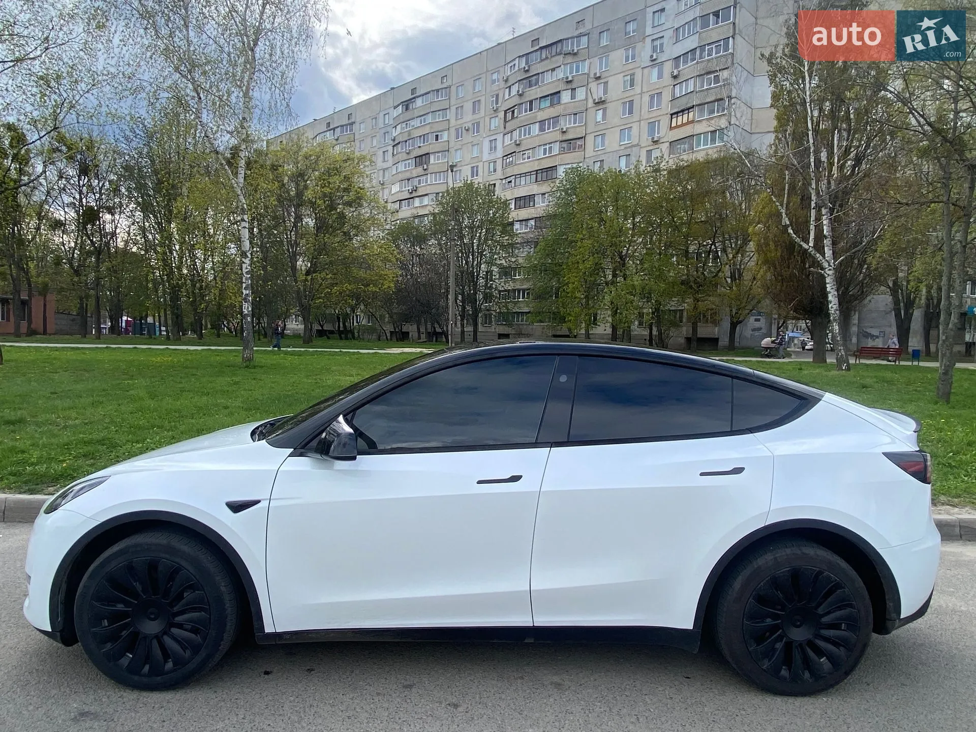 2024 Tesla Model Y - мініатюра 6