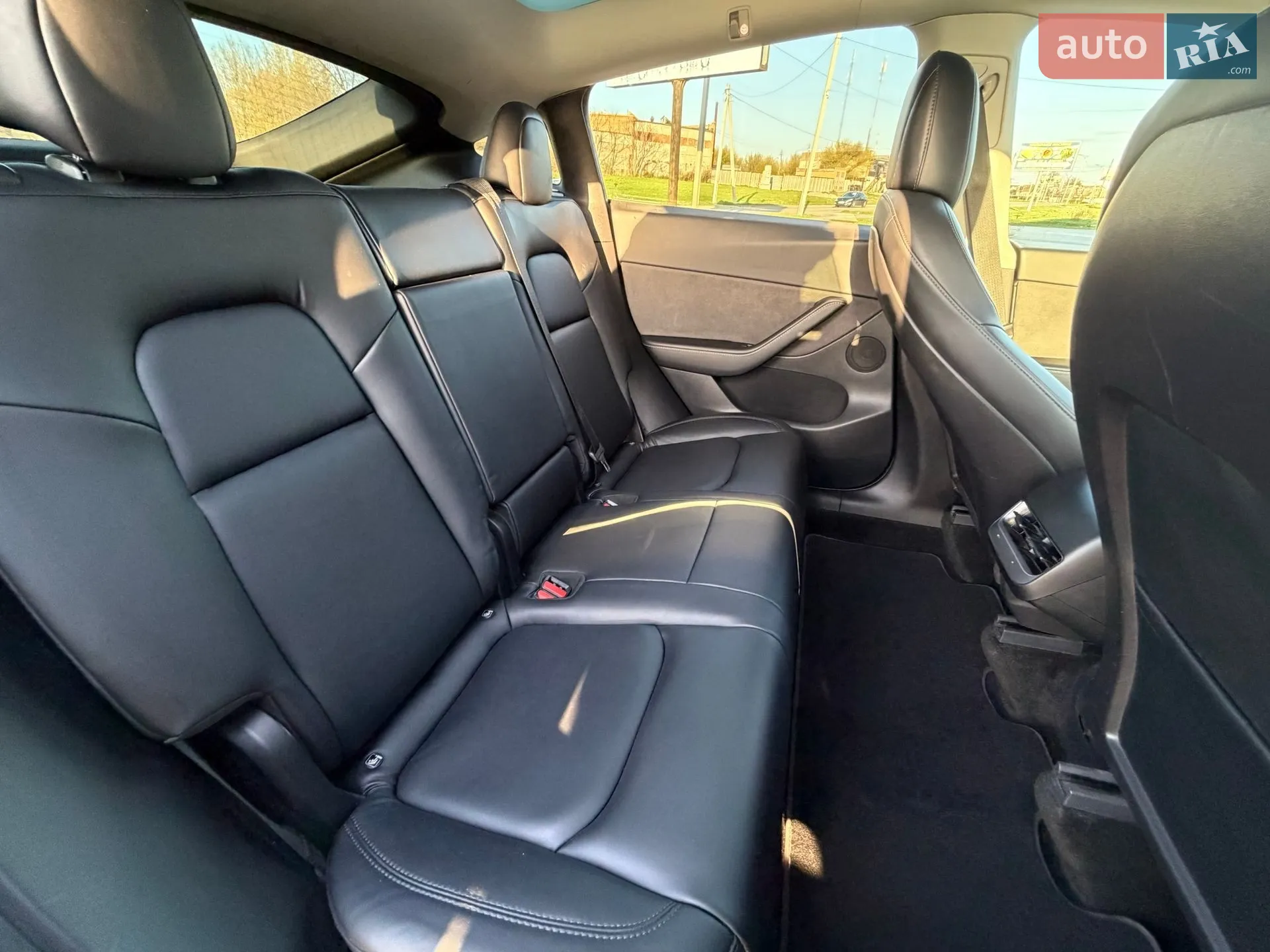 2021 Tesla Model Y - мініатюра 42