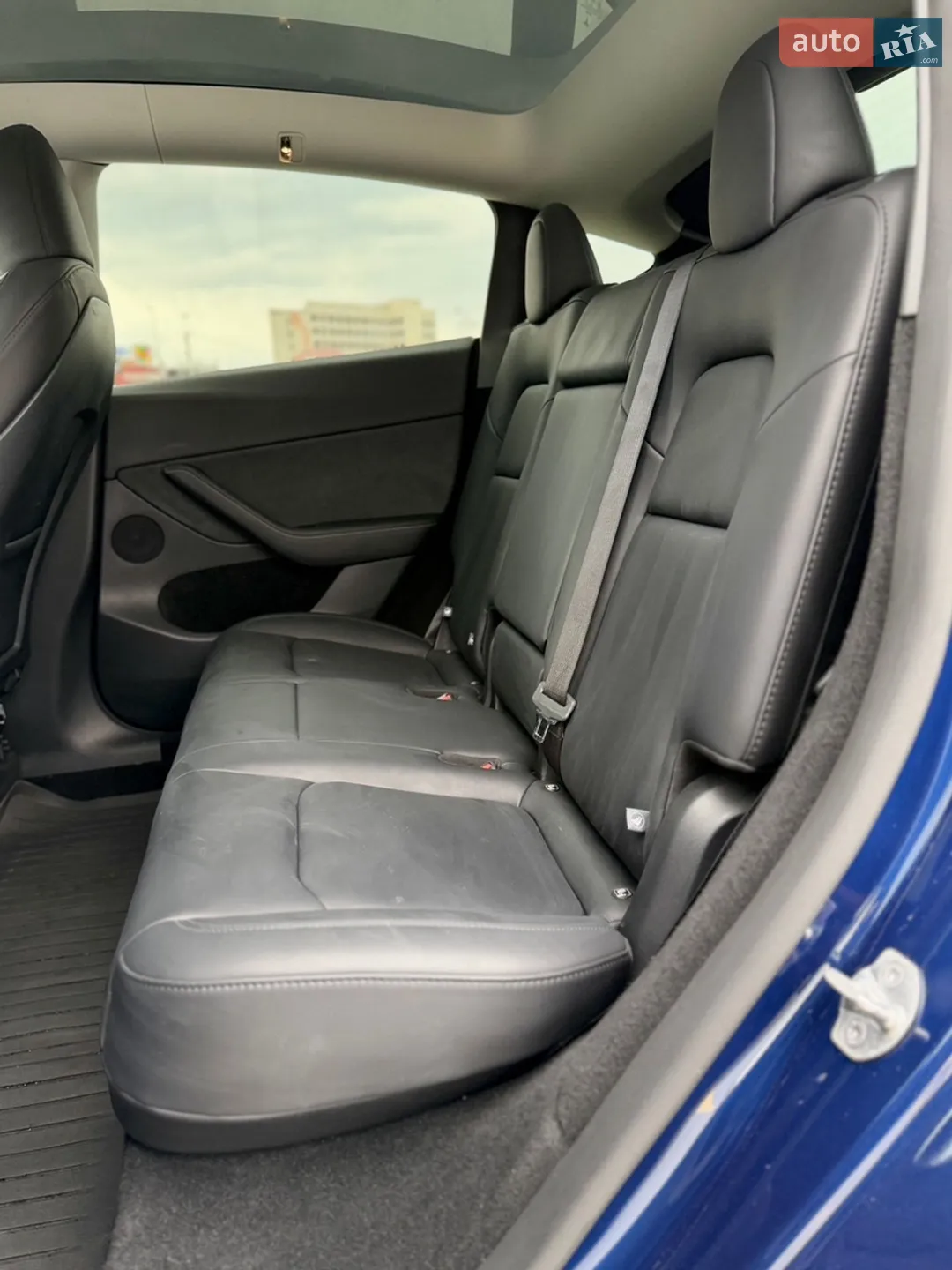 2025 Tesla Model Y - мініатюра 52