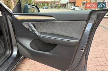 Внедорожник / Кроссовер Tesla Model Y 2022 в Стрые