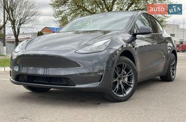 Позашляховик / Кросовер Tesla Model Y 2025 в Києві