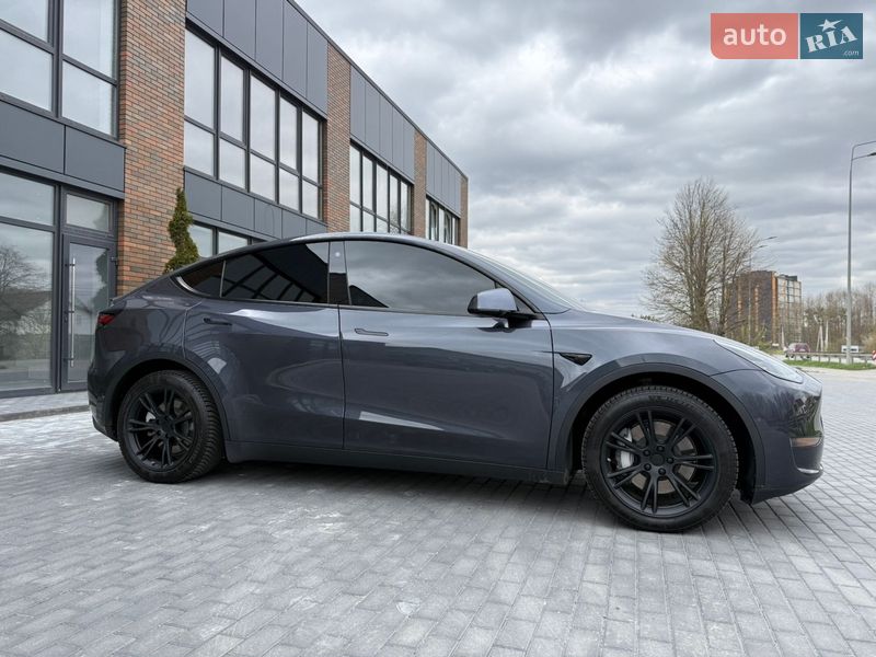 Внедорожник / Кроссовер Tesla Model Y 2021 в Виннице
