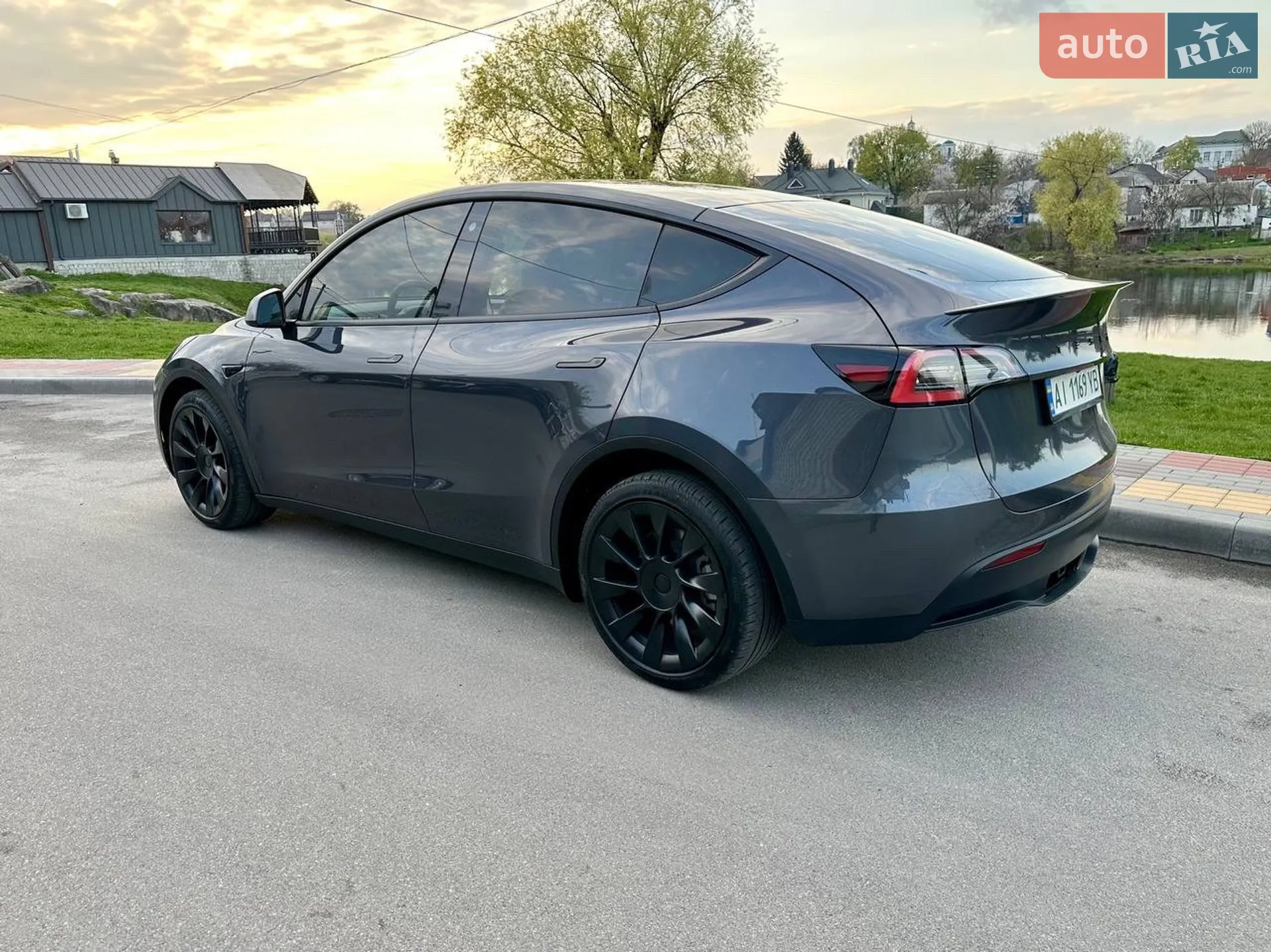 2021 Tesla Model Y - мініатюра 8