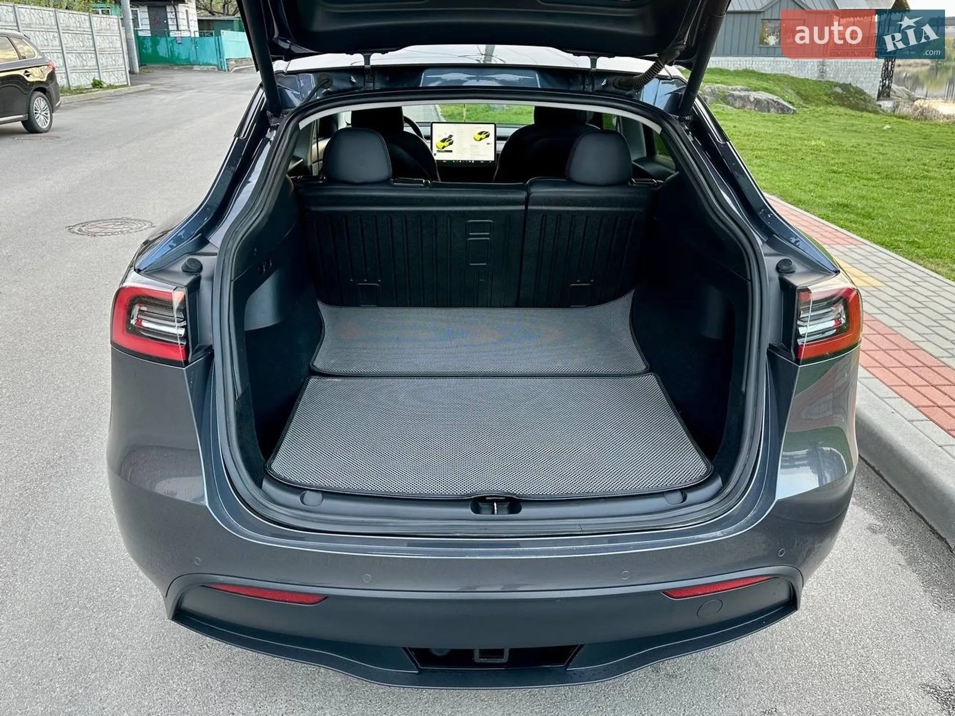 2021 Tesla Model Y - мініатюра 18