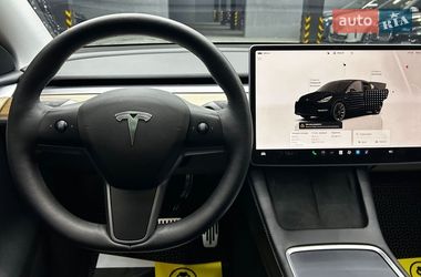 Внедорожник / Кроссовер Tesla Model Y 2023 в Черновцах