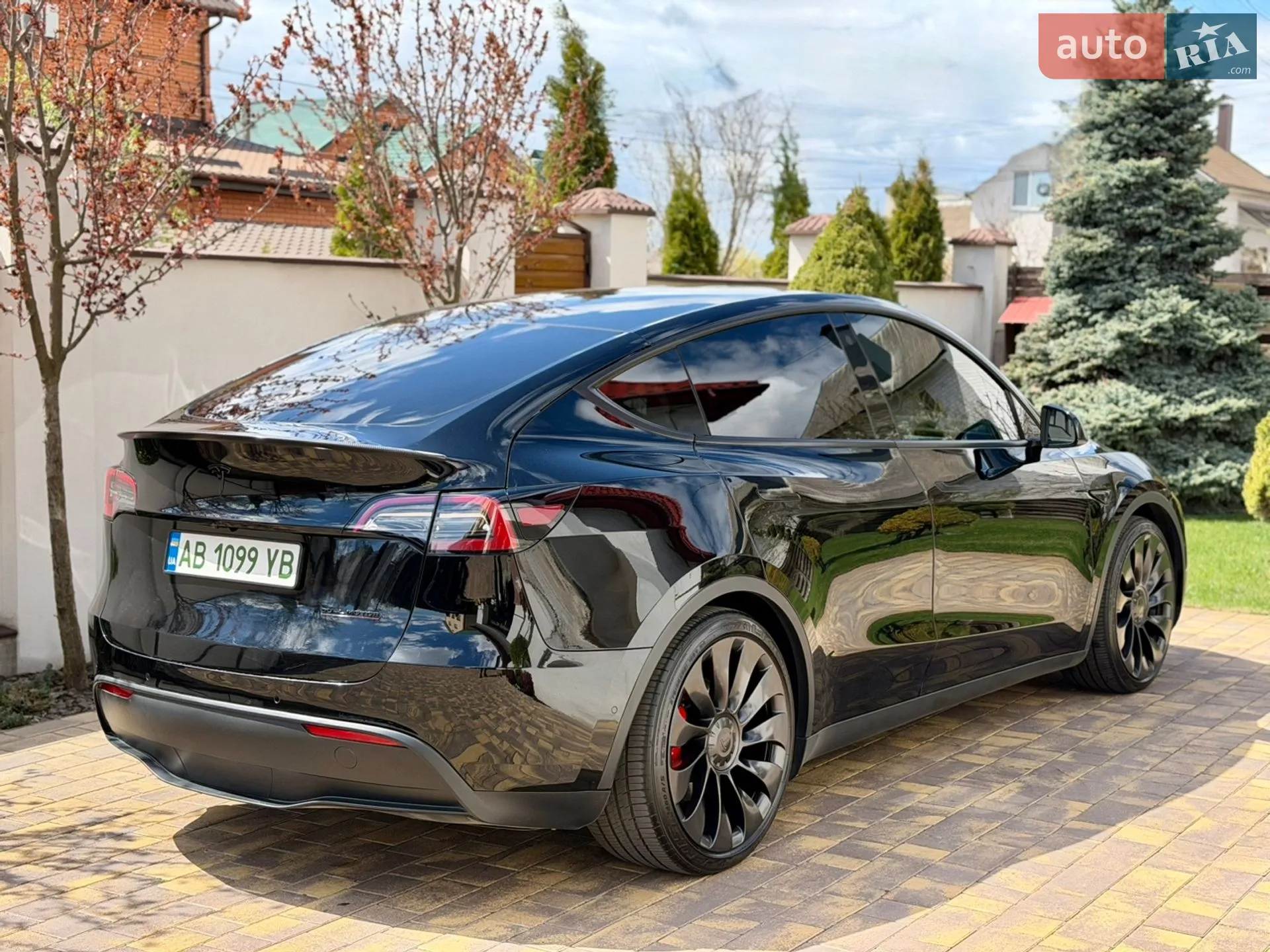 2022 Tesla Model Y - мініатюра 23