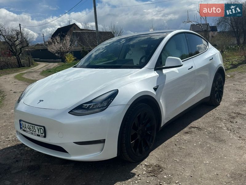 Позашляховик / Кросовер Tesla Model Y 2022 в Києві