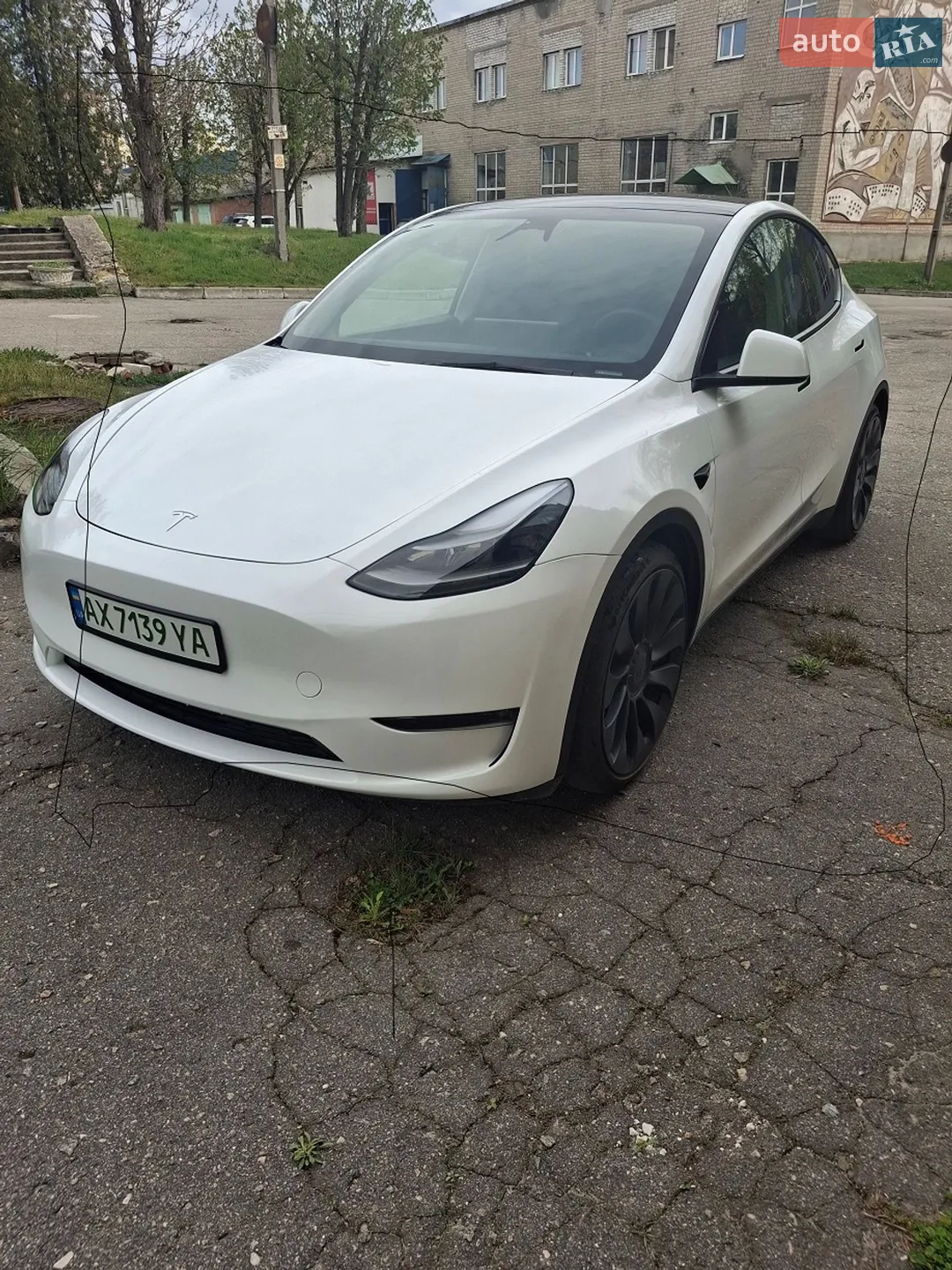 2024 Tesla Model Y - мініатюра 2
