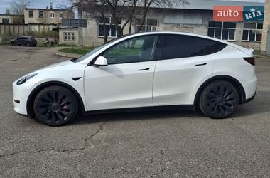 Внедорожник / Кроссовер Tesla Model Y 2024 в Харькове