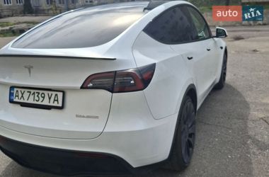 Внедорожник / Кроссовер Tesla Model Y 2024 в Харькове
