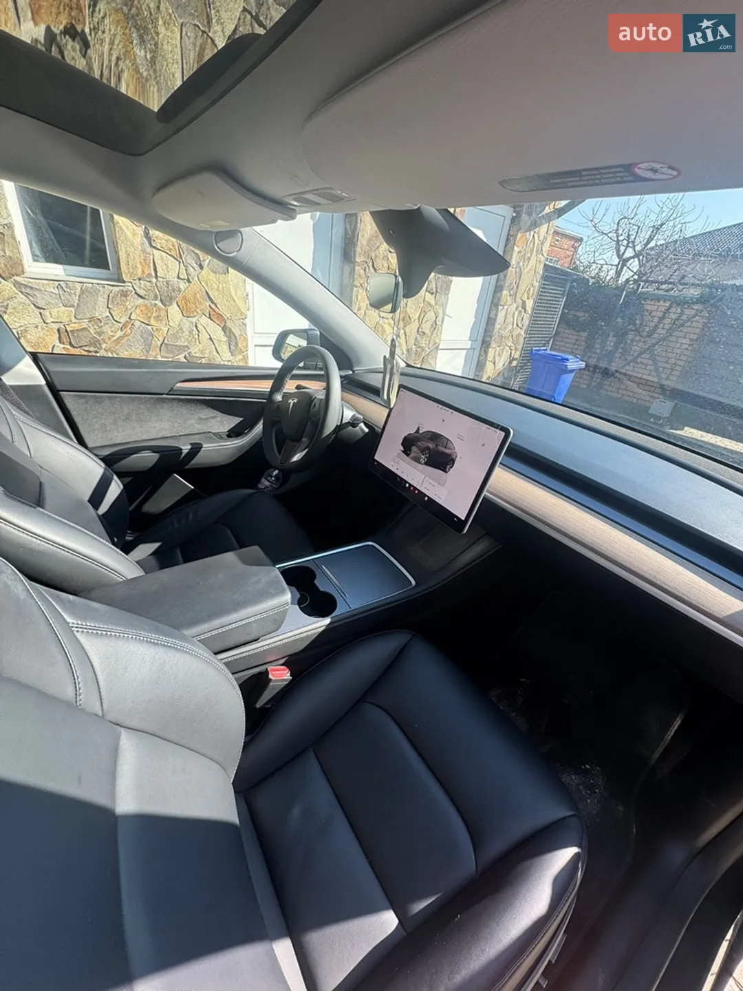2024 Tesla Model Y - мініатюра 9