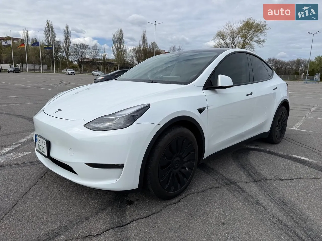 2023 Tesla Model Y - мініатюра 38