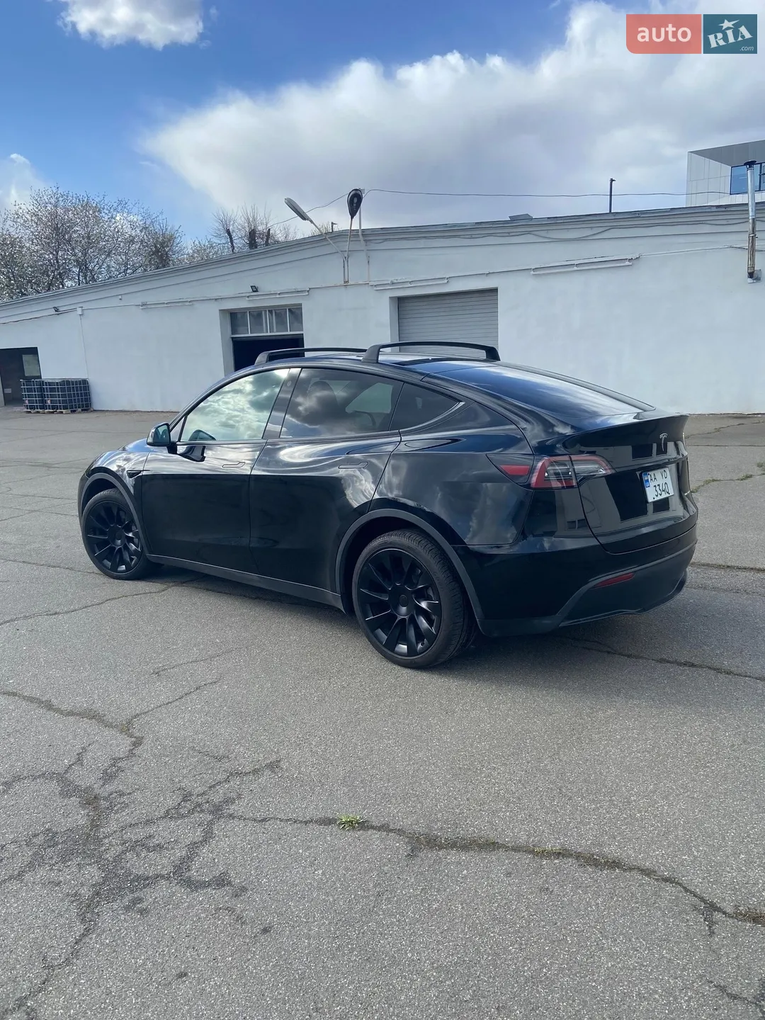 2023 Tesla Model Y - мініатюра 3