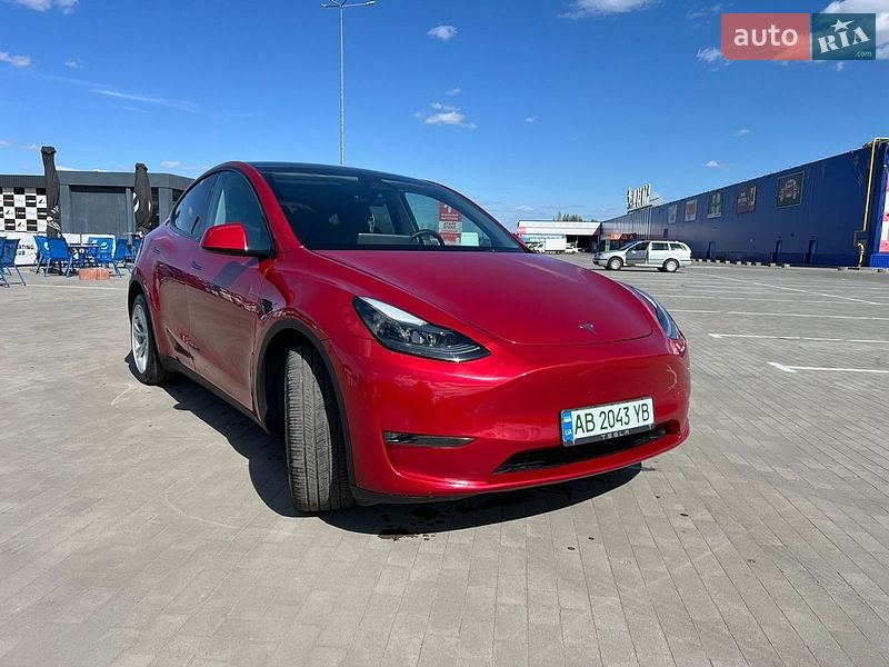 Tesla Model Y 2023