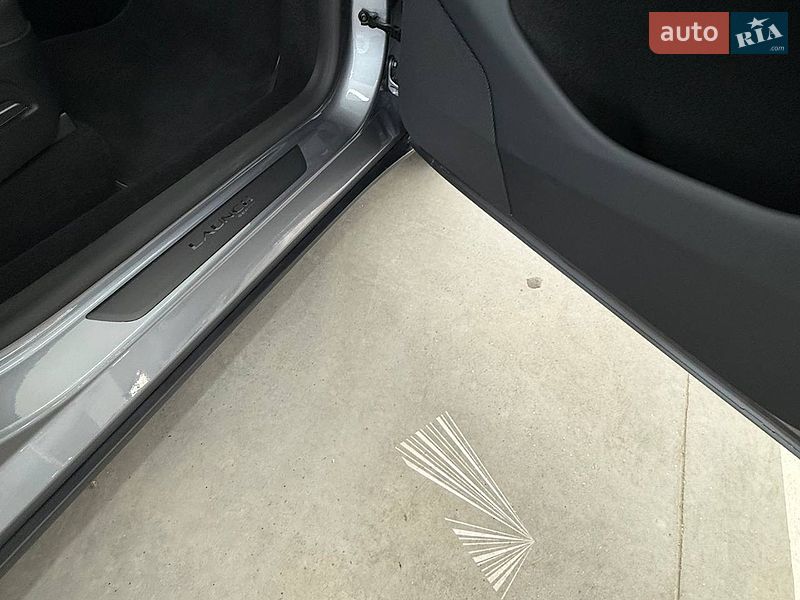 Позашляховик / Кросовер Tesla Model Y 2025 в Одесі