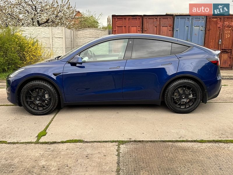 Внедорожник / Кроссовер Tesla Model Y 2021 в Харькове
