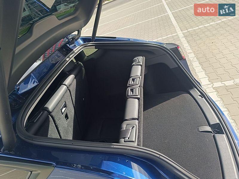 Внедорожник / Кроссовер Tesla Model Y 2023 в Киеве