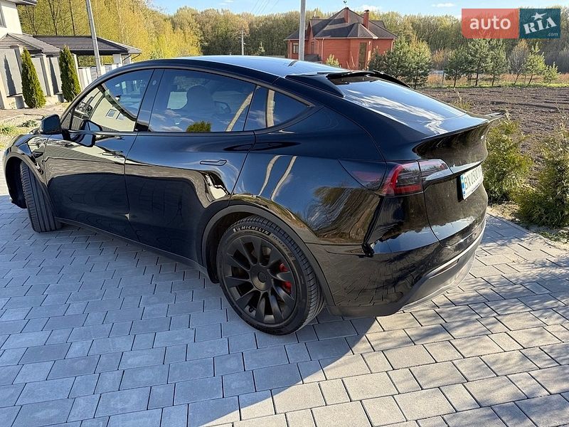 Внедорожник / Кроссовер Tesla Model Y 2023 в Хмельницком