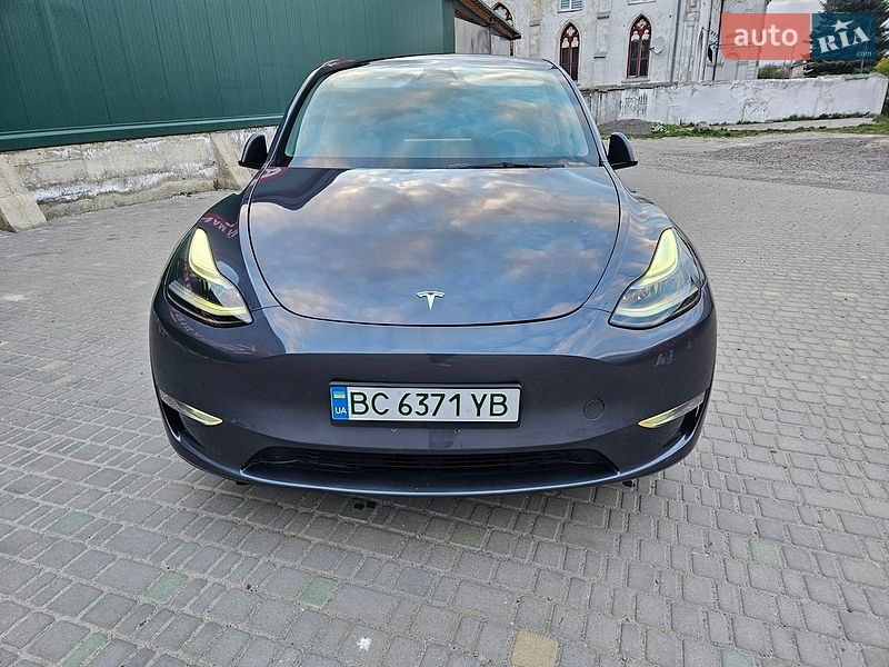 Внедорожник / Кроссовер Tesla Model Y 2023 в Рава-Русской