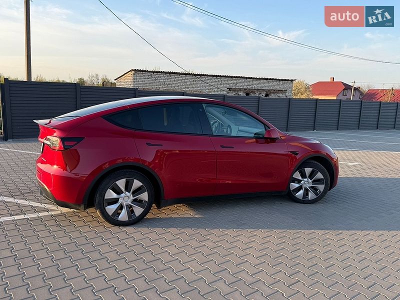 Внедорожник / Кроссовер Tesla Model Y 2022 в Дубно