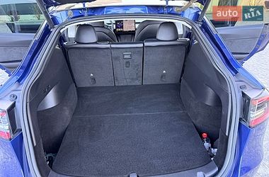 Внедорожник / Кроссовер Tesla Model Y 2021 в Львове