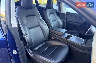 Внедорожник / Кроссовер Tesla Model Y 2021 в Львове