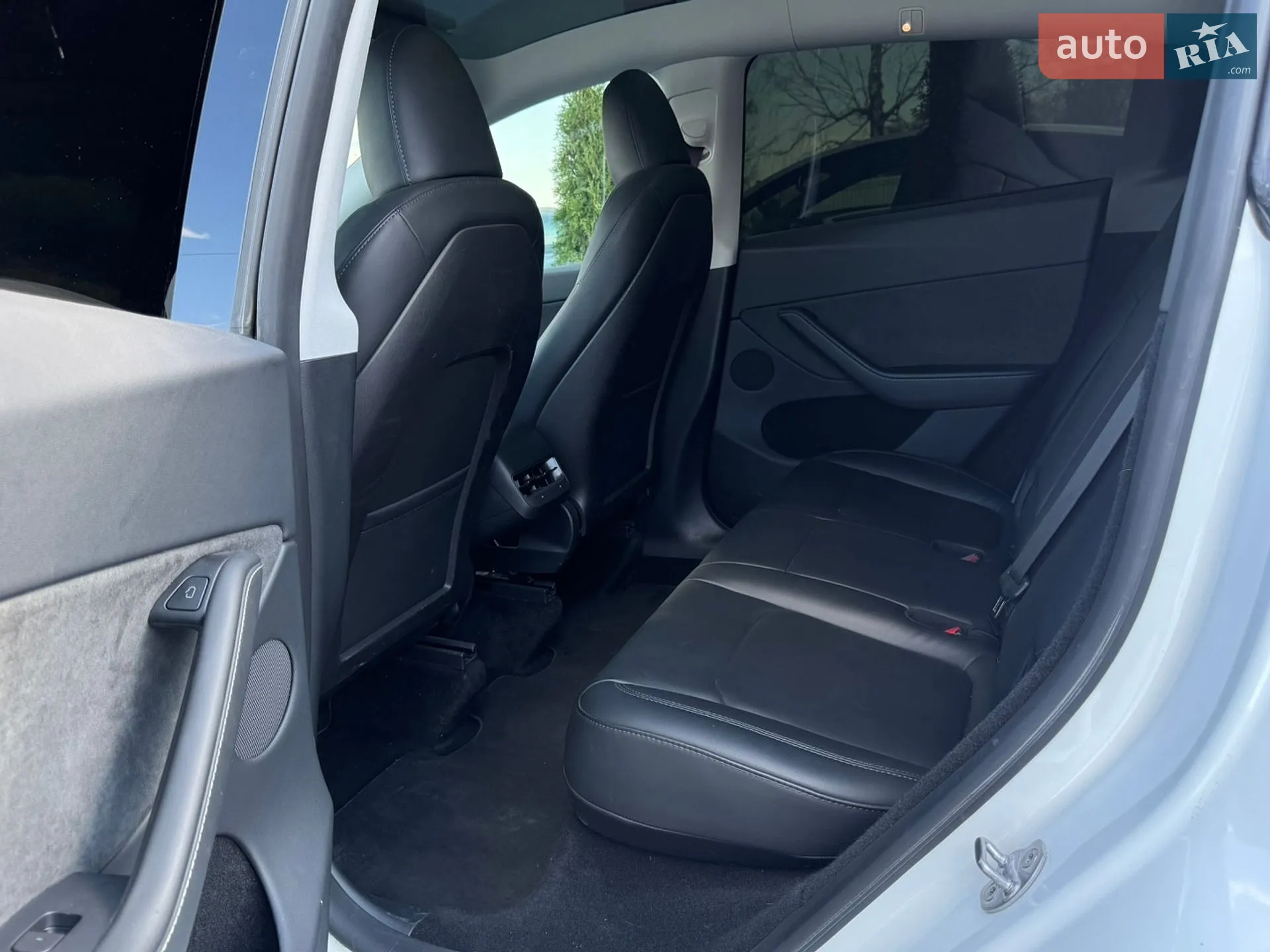 2023 Tesla Model Y - мініатюра 24