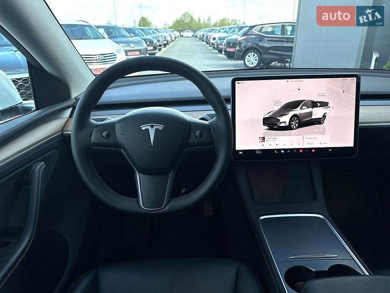 Внедорожник / Кроссовер Tesla Model Y 2023 в Ивано-Франковске