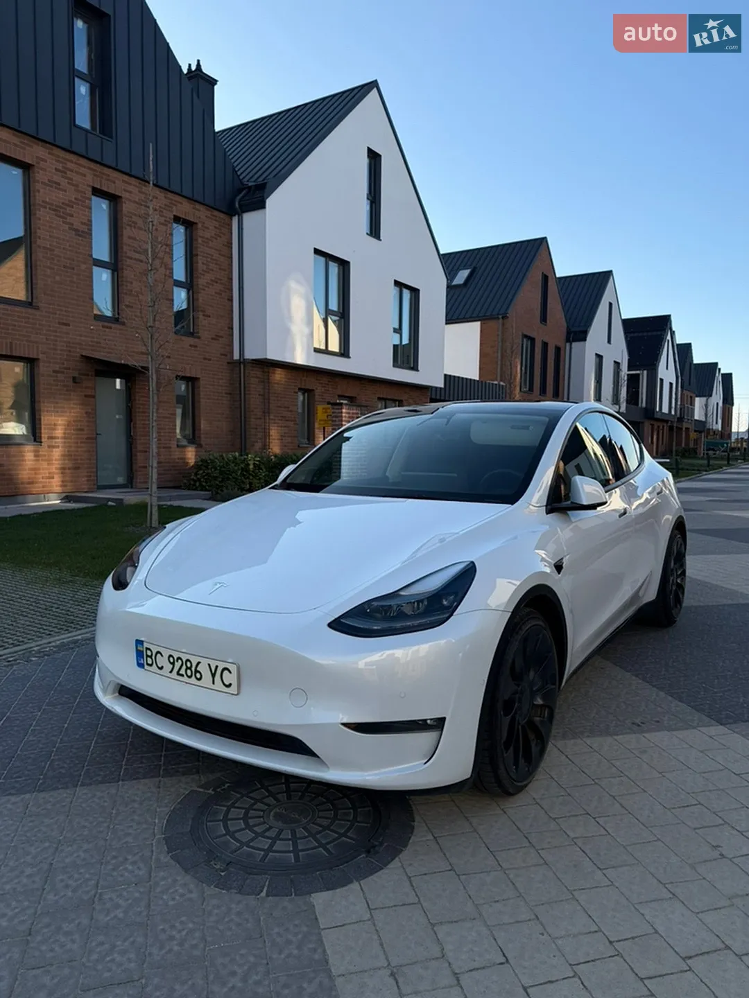 2022 Tesla Model Y - мініатюра 2