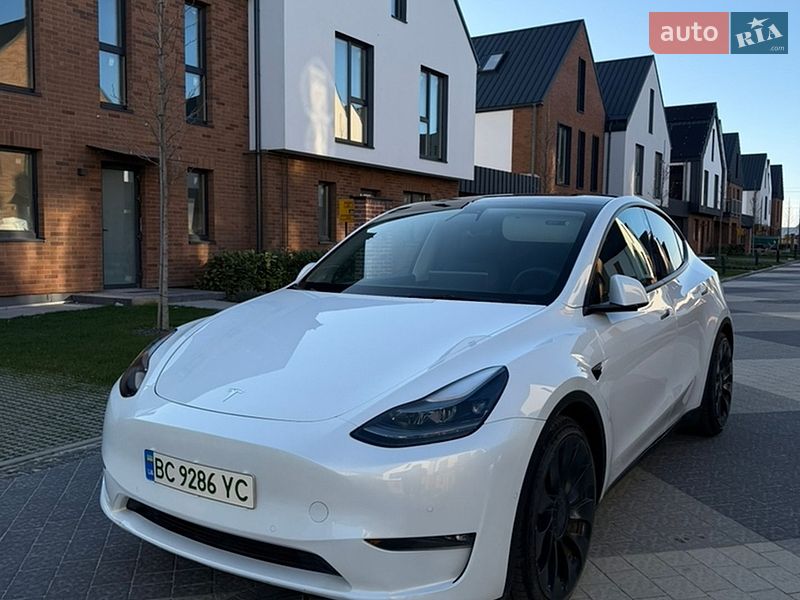 Внедорожник / Кроссовер Tesla Model Y 2022 в Львове
