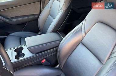 Внедорожник / Кроссовер Tesla Model Y 2022 в Львове