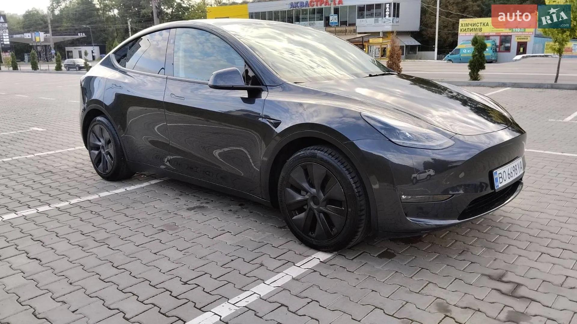 2024 Tesla Model Y - мініатюра 8