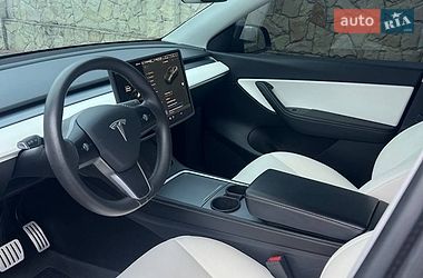 Внедорожник / Кроссовер Tesla Model Y 2021 в Львове