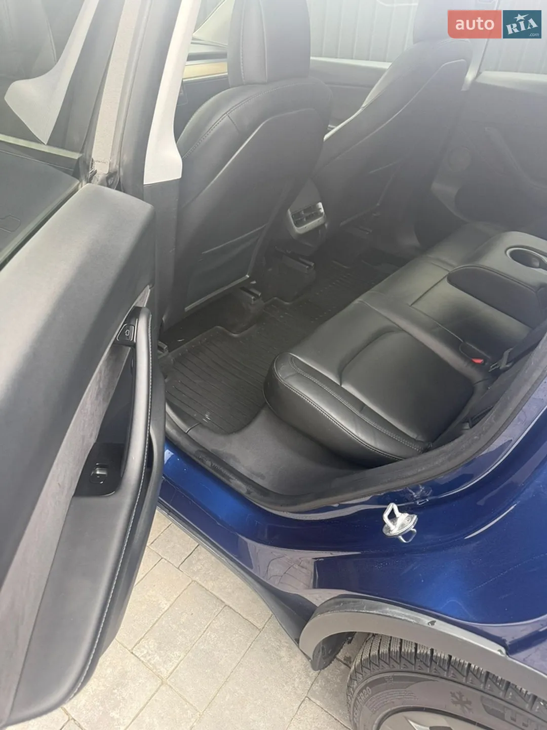 2020 Tesla Model Y - мініатюра 8