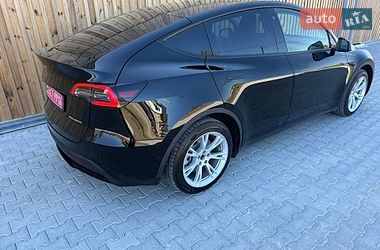 Позашляховик / Кросовер Tesla Model Y 2022 в Львові