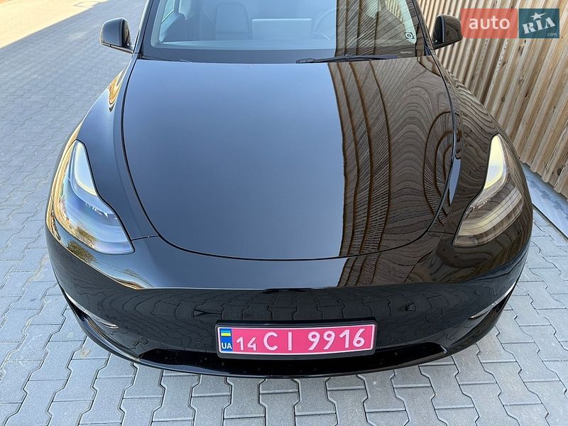 Позашляховик / Кросовер Tesla Model Y 2022 в Львові