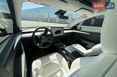 Внедорожник / Кроссовер Tesla Model Y 2023 в Львове