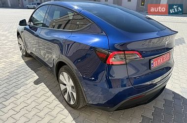 Внедорожник / Кроссовер Tesla Model Y 2023 в Львове