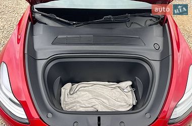 Внедорожник / Кроссовер Tesla Model Y 2021 в Львове