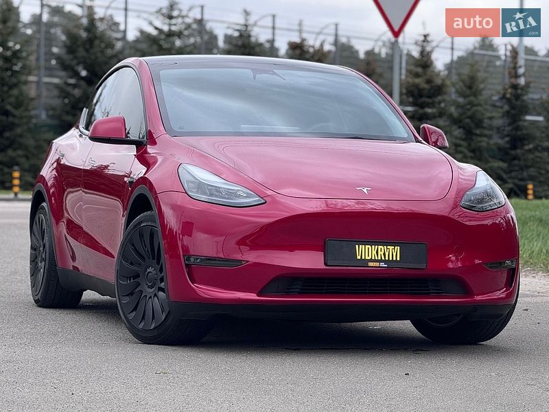 Позашляховик / Кросовер Tesla Model Y 2023 в Києві