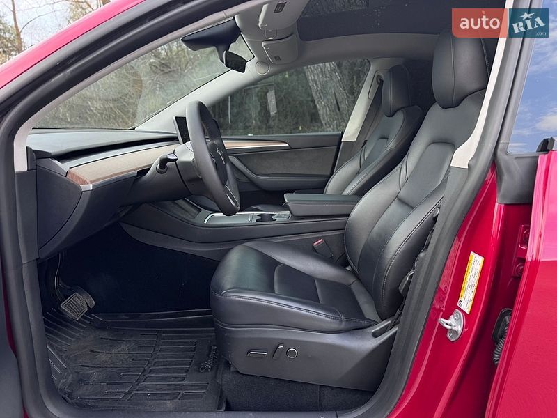 Позашляховик / Кросовер Tesla Model Y 2023 в Києві