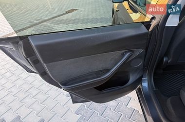 Внедорожник / Кроссовер Tesla Model Y 2022 в Львове