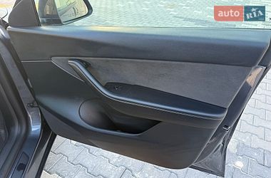 Внедорожник / Кроссовер Tesla Model Y 2022 в Львове