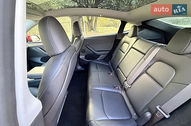 Позашляховик / Кросовер Tesla Model Y 2024 в Києві