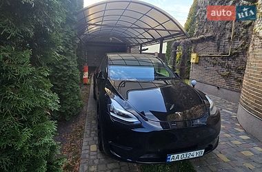 Внедорожник / Кроссовер Tesla Model Y 2021 в Киеве