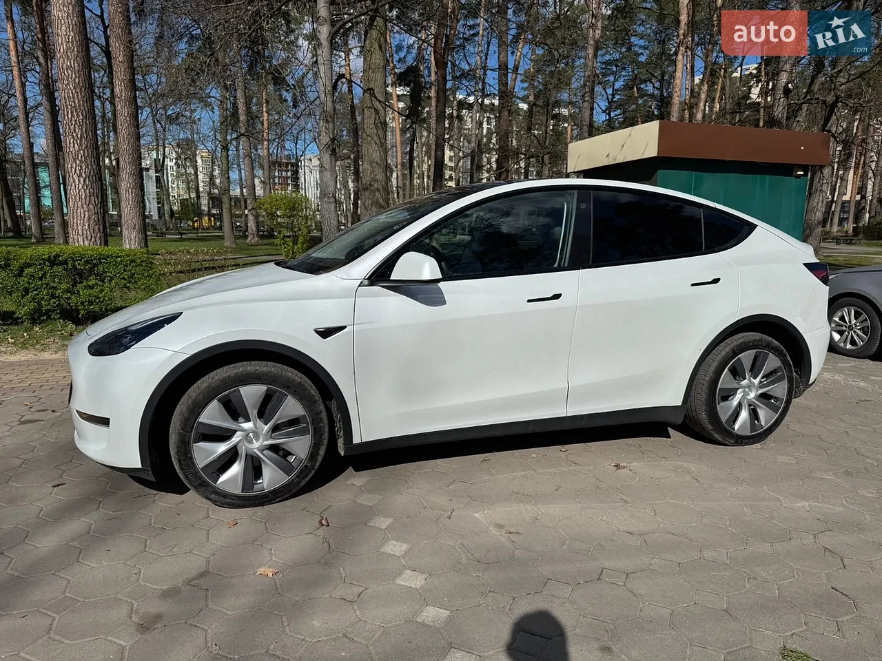 2022 Tesla Model Y - мініатюра 21