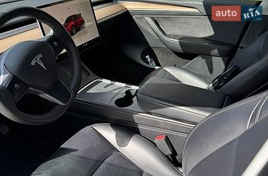 Внедорожник / Кроссовер Tesla Model Y 2023 в Киеве