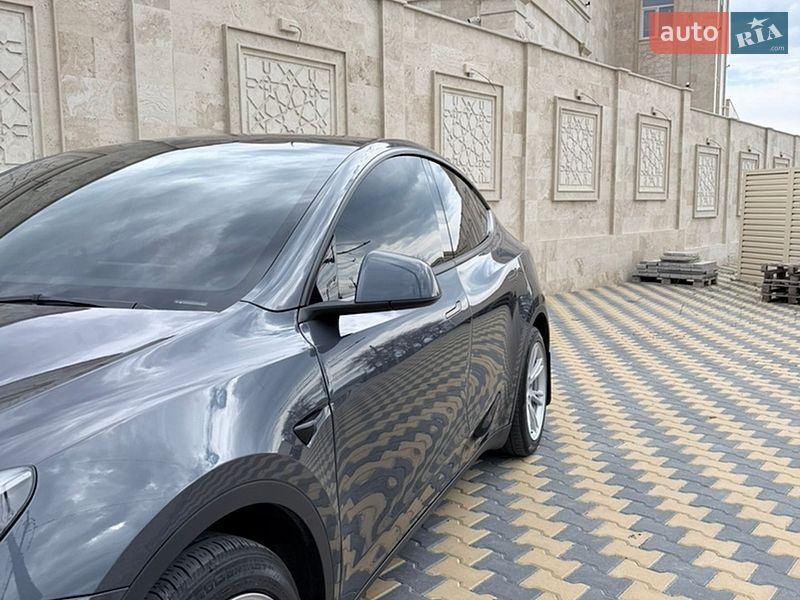 Внедорожник / Кроссовер Tesla Model Y 2023 в Одессе